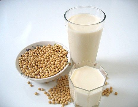 Сојино млеко је веома штетно за зубе